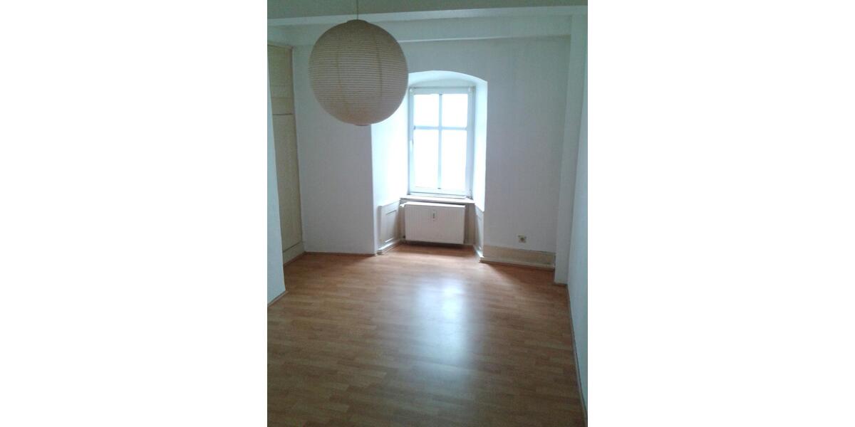 Etagenwohnung Bad Hersfeld - 3 Zimmer, 97 m&sup2;, 780&euro; | Angebot:25975105