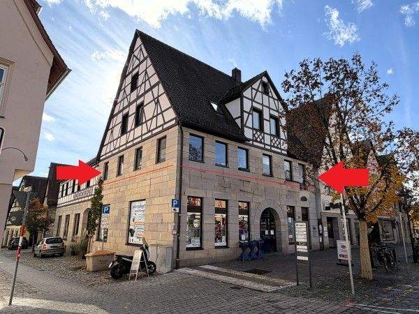 Gewerbeobjekt Lauf - 8 Zimmer, 213 m&sup2;, 2.112&euro; | Angebot:25706461