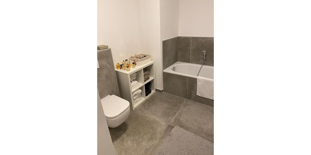 Tolle Penthouse Wohnung 3 zimmer