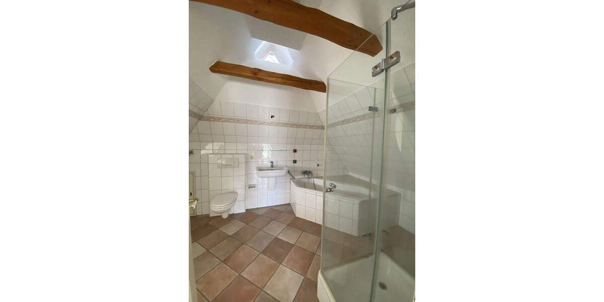 Etagenwohnung Hamburg Curslack - 4 Zimmer, 128 m&sup2;, 1.600&euro; | Angebot:25680419