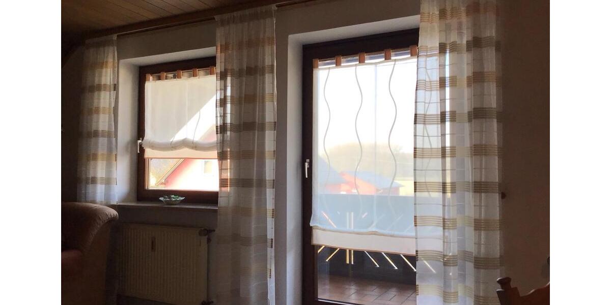 Dachgeschoßwohnung Ebensfeld - 3 Zimmer, 84 m&sup2;, 960&euro; | Angebot:25641080