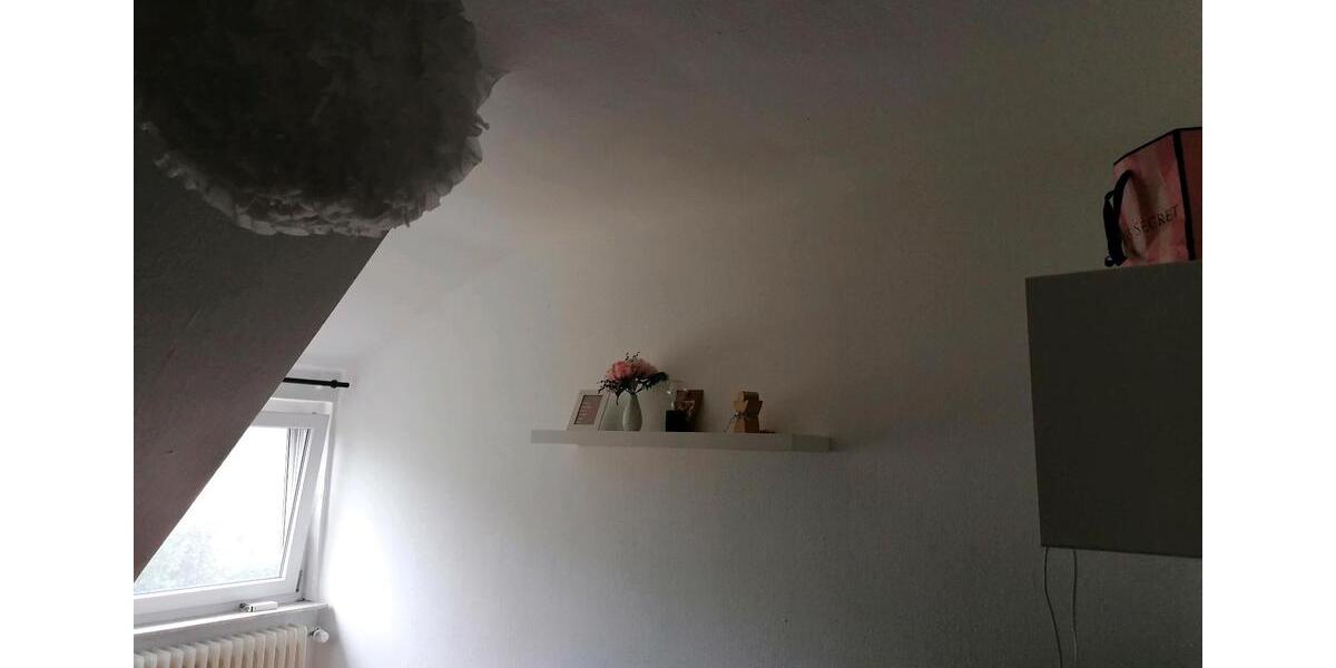 Dachgeschoßwohnung Ringgau - 3 Zimmer, 46 m&sup2;, 530&euro; | Angebot:26689712