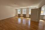 Etagenwohnung Dinkelsbühl - 3 Zimmer, 100 m&sup2;, 750&euro; | Angebot:25729750