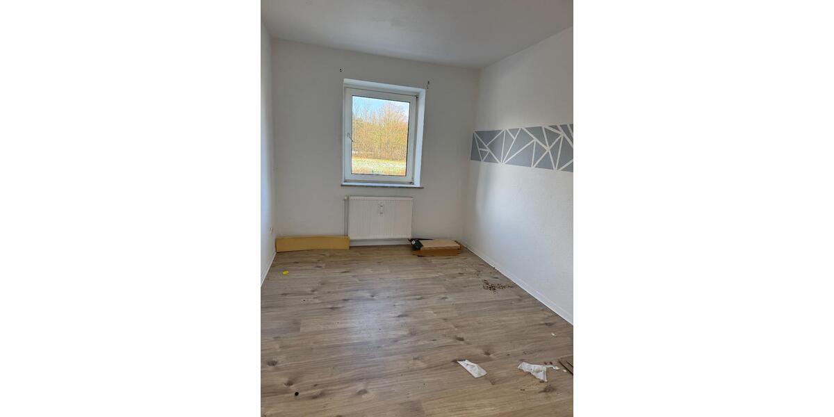 Etagenwohnung Helmstedt Offleben - 5 Zimmer, 75 m&sup2;, 430&euro; | Angebot:24846551