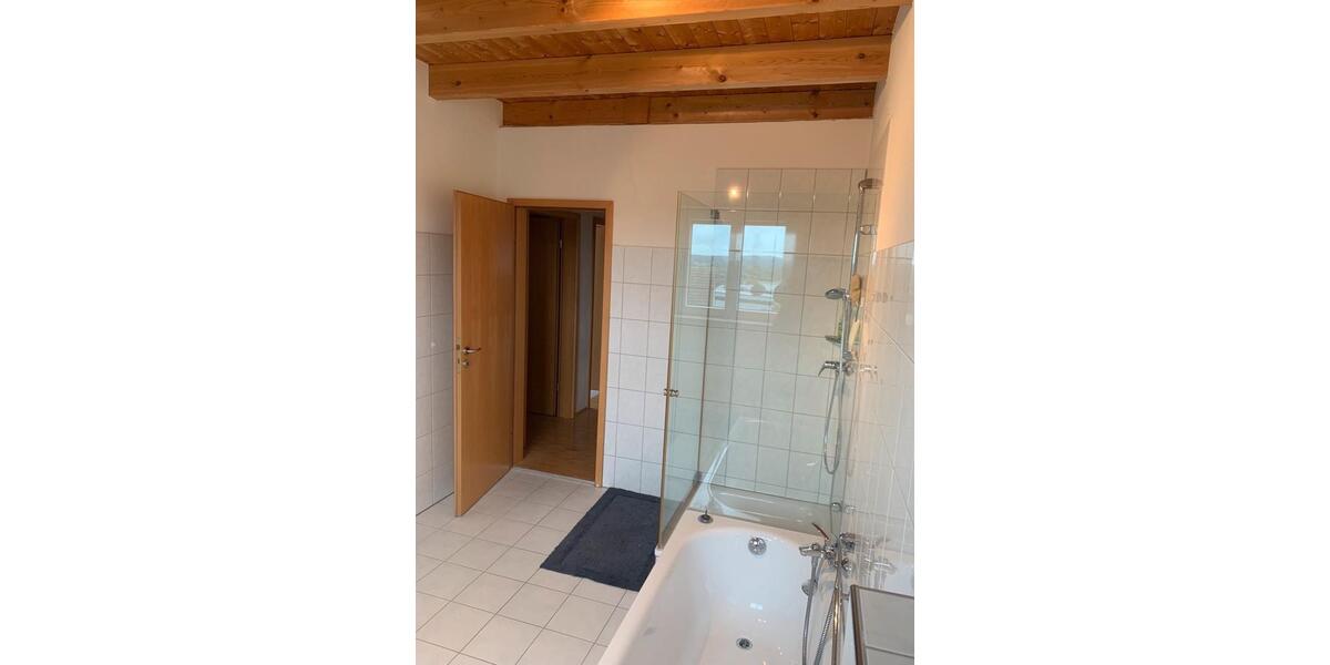 Etagenwohnung Hohentengen - 3.5 Zimmer, 106 m&sup2;, 890&euro; | Angebot:25794070