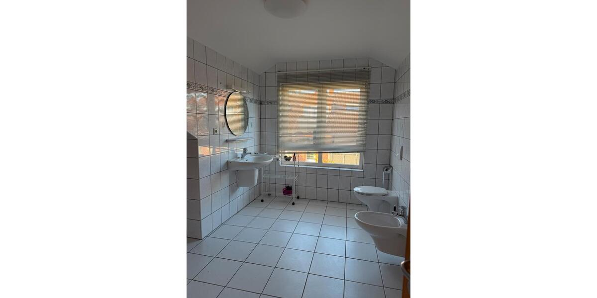 Dachgeschoßwohnung Beckum - 3 Zimmer, 66 m&sup2;, 750&euro; | Angebot:26013801