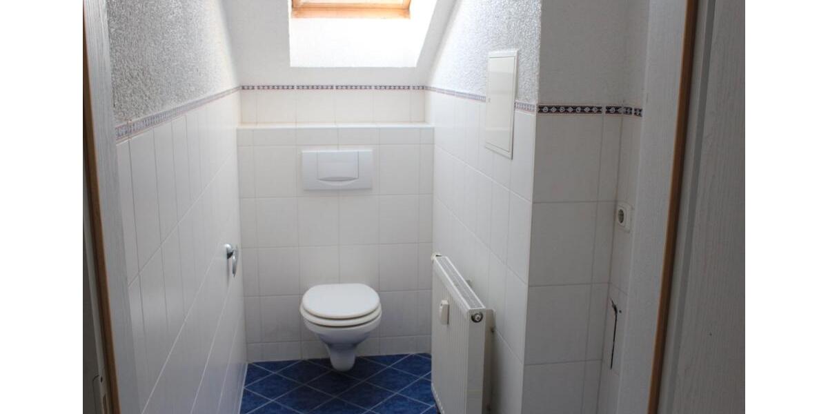 Dachgeschoßwohnung Köthen (Anhalt) - 3 Zimmer, 95 m&sup2;, 580&euro; | Angebot:26551583
