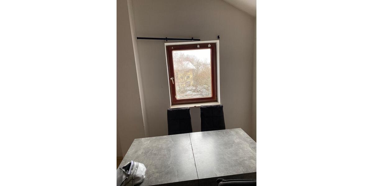 Dachgeschoßwohnung Höhenkirchen-Siegertsbrunn Siegertsbrunn - 1 Zimmer, 90 m&sup2;, 500&euro; | Angebot:24355238