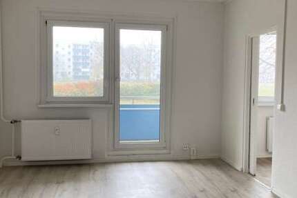 Wohnung Brandenburg an der Havel Hohenstücken - 1 Zimmer, 35 m&sup2;, 251&euro; | Angebot:26118989