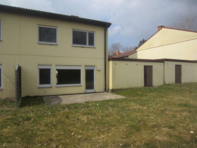Haus zum Mieten in Weiherhammer 860 € 120 m²