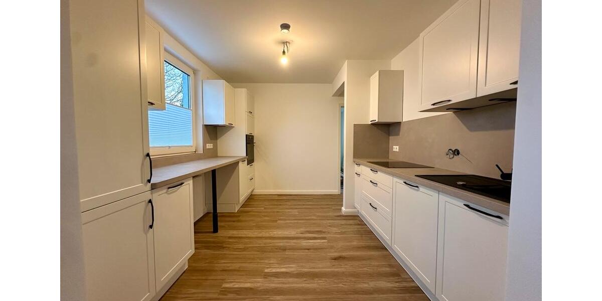 Erdgeschoßwohnung Ammersbek - 3 Zimmer, 100 m&sup2;, 1.700&euro; | Angebot:25175178