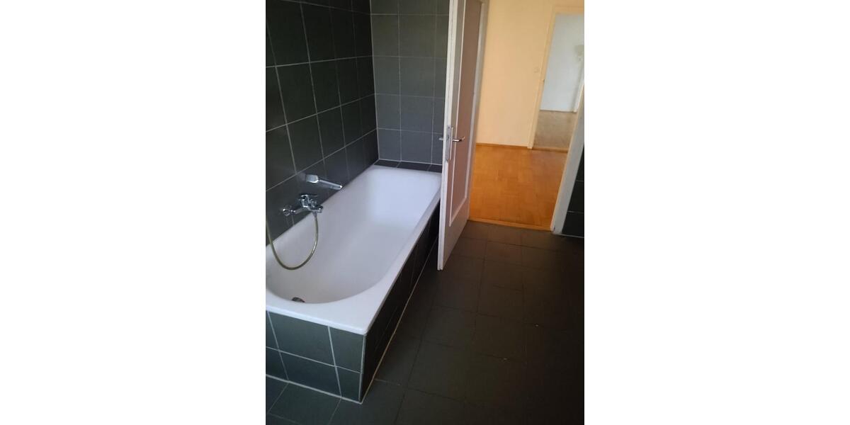 Etagenwohnung Au in der Hallertau - 4 Zimmer, 95 m&sup2;, 950&euro; | Angebot:24624731