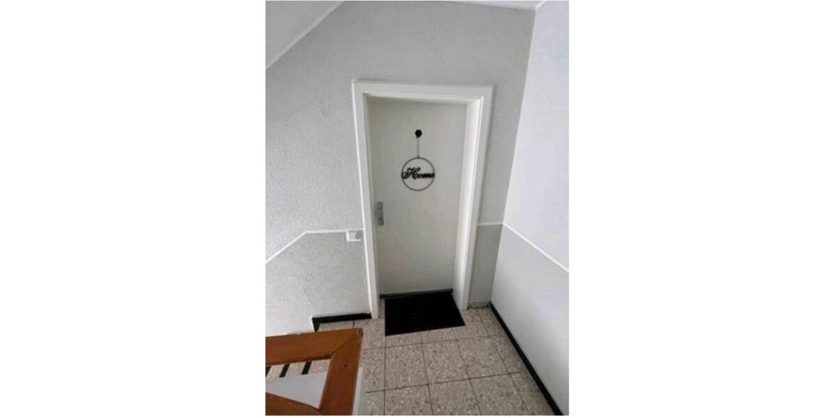 Dachgeschoßwohnung Lippstadt - 3 Zimmer, 66 m&sup2;, 725&euro; | Angebot:25195432