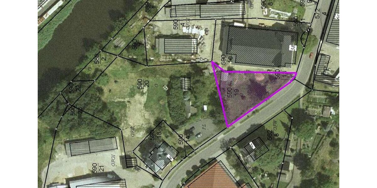 1.024m² unbebautes Gewerbegrundstück in Nossen zu vermieten zimmer