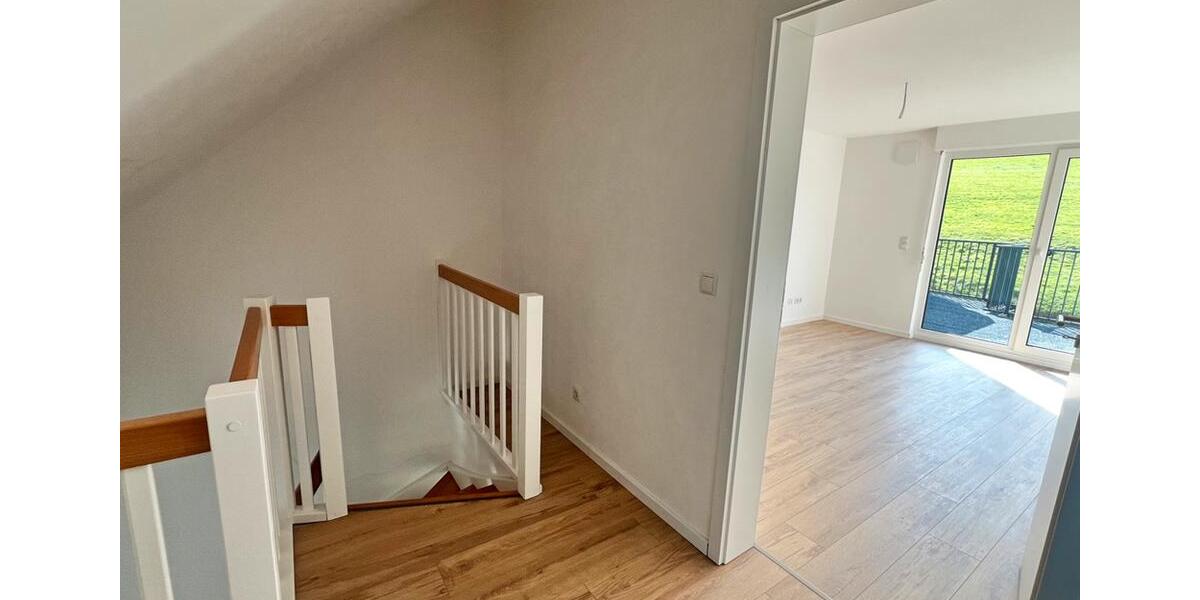 Maisonettenwohnung Wiehl - 3 Zimmer, 101 m&sup2;, 1.407&euro; | Angebot:25058289