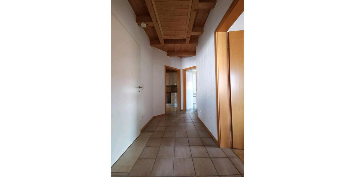 Dachgeschoßwohnung Kirchdorf an der Amper - 3 Zimmer, 90 m&sup2;, 1.150&euro; | Angebot:26225273