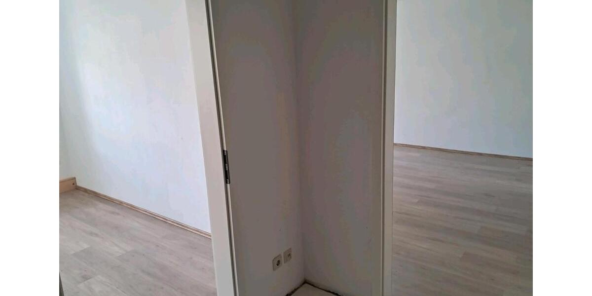 Erdgeschoßwohnung Großschirma - 2 Zimmer, 69 m&sup2;, 600&euro; | Angebot:26440160