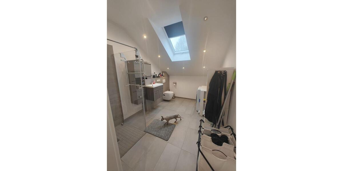 Etagenwohnung Mettendorf - 4 Zimmer, 120 m&sup2;, 1.000&euro; | Angebot:26568279