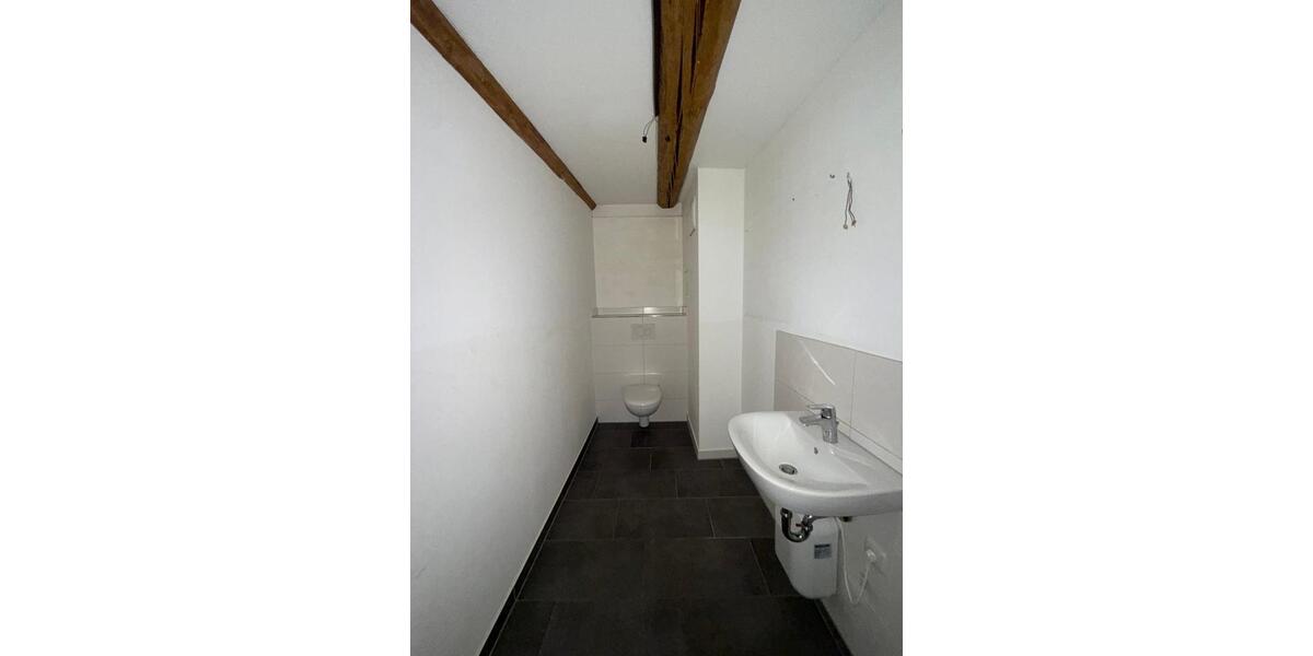 Etagenwohnung Parchim - 6 Zimmer, 120 m&sup2;, 950&euro; | Angebot:24437432