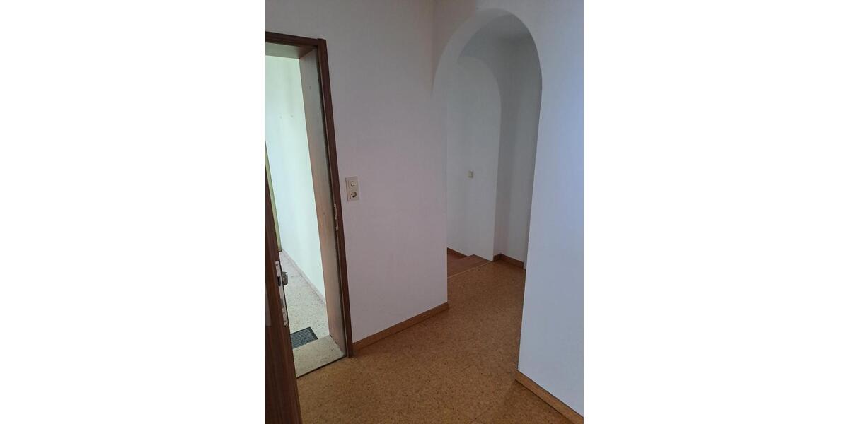 Etagenwohnung Geroldsgrün - 5 Zimmer, 135 m&sup2;, 740&euro; | Angebot:26102587