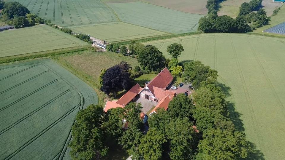 Erdgeschoßwohnung Menslage - 4 Zimmer, 130 m&sup2;, 1.350&euro; | Angebot:26004705