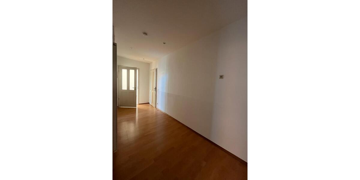 Hochparterre Flöha - 2 Zimmer, 54 m&sup2;, 465&euro; | Angebot:26445163