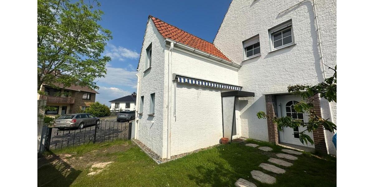 Einfamilienhaus Lübbecke - 6 Zimmer, 130 m&sup2;, 1.200&euro; | Angebot:24857022