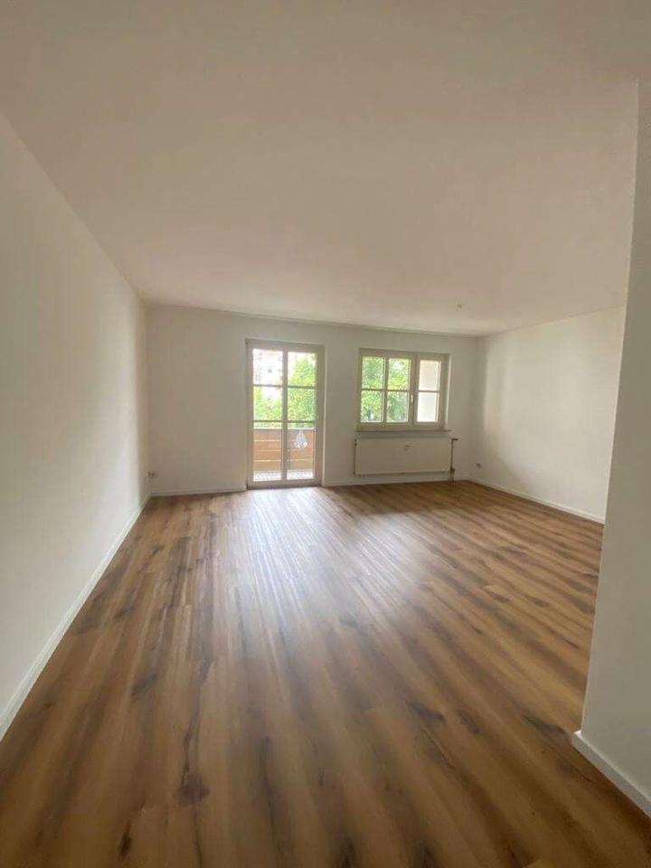 HEGERICH: Einladendes Zuhause mit durchdachtem Grundriss und Loggia zimmer