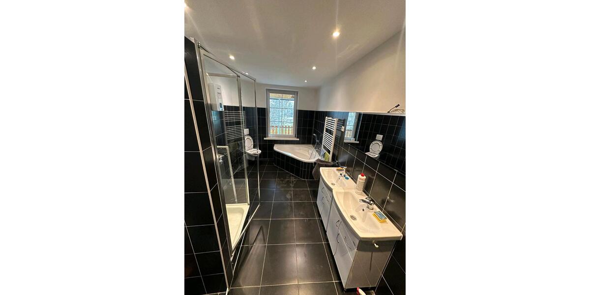 Etagenwohnung Treuen - 2 Zimmer, 64 m&sup2;, 495&euro; | Angebot:24640709