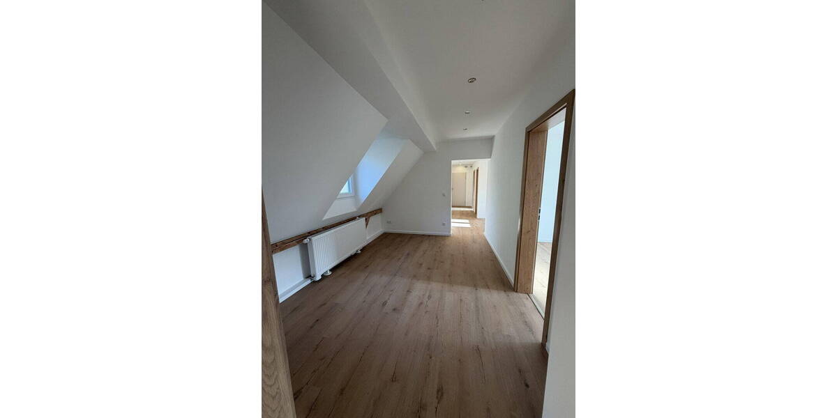 Etagenwohnung Nürnberg Rechenberg - 5 Zimmer, 89 m&sup2;, 1.250&euro; | Angebot:25996830