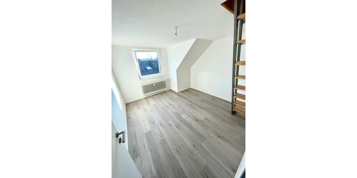 Dachgeschoßwohnung Beimerstetten - 3.5 Zimmer, 69 m&sup2;, 990&euro; | Angebot:26414235