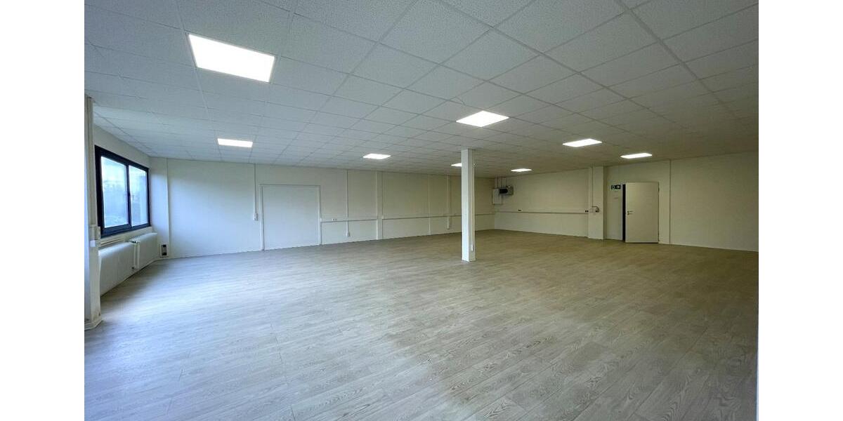 KFZ WERKSTATT, PRODUKTION, LAGER - ALLES IST MÖGLICH zimmer