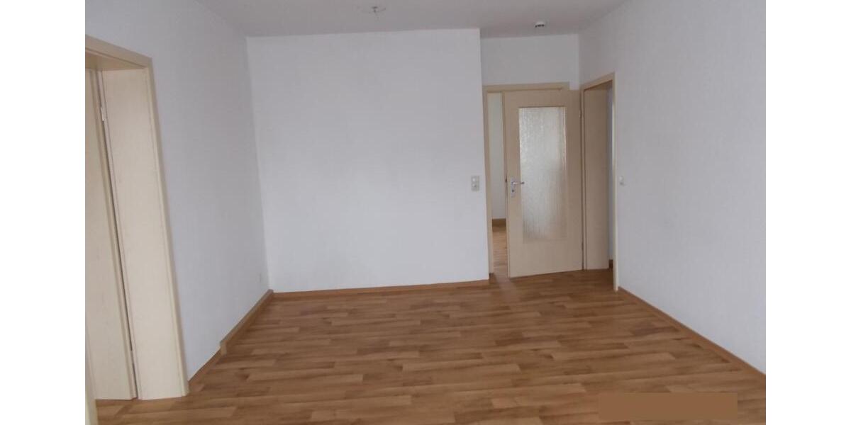 Etagenwohnung Ronneburg - 4 Zimmer, 67 m&sup2;, 390&euro; | Angebot:25900486