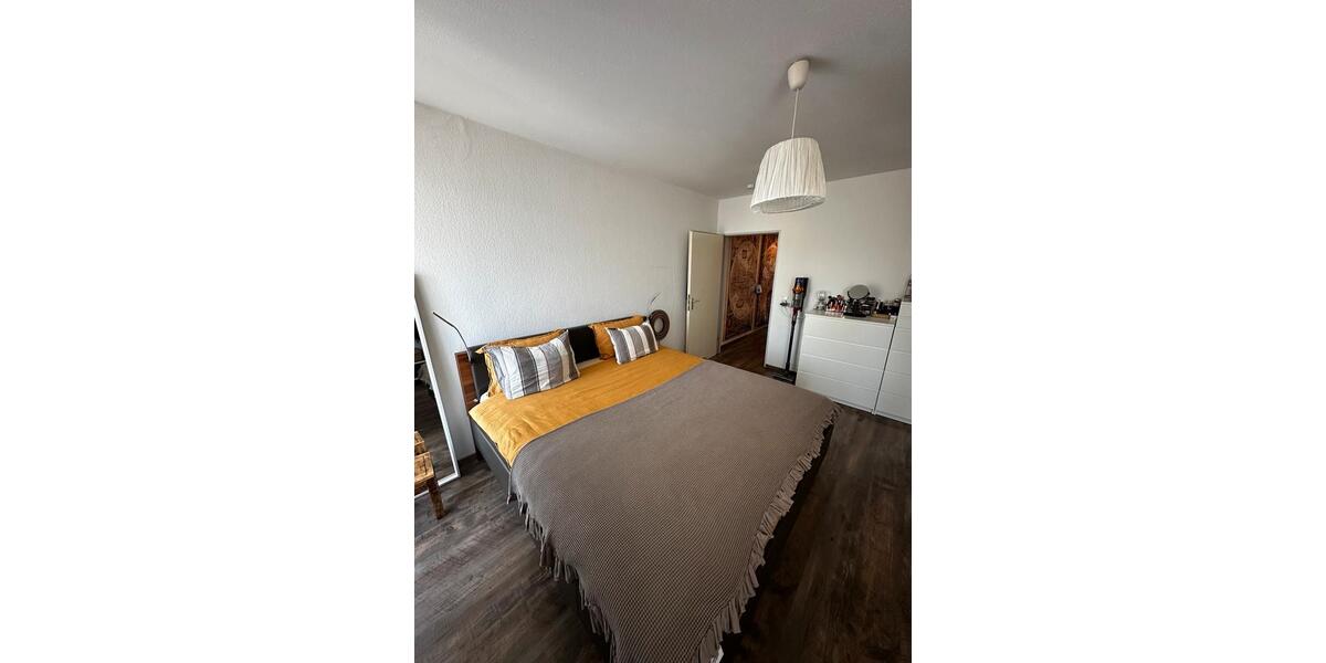 Etagenwohnung Mainz Lerchenberg - 2 Zimmer, 70 m&sup2;, 1.200&euro; | Angebot:26705544