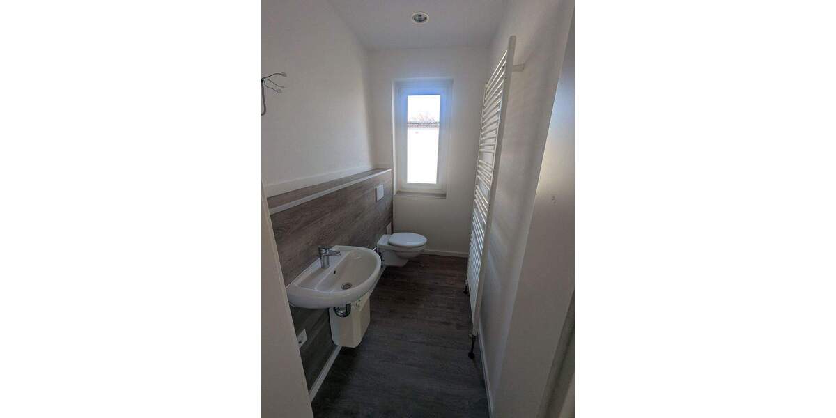 Gewerbeobjekt Eisenberg - 9 Zimmer, 440 m&sup2;, 2.420&euro; | Angebot:25695950