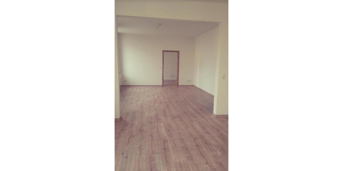 Etagenwohnung Freiberg - 5 Zimmer, 130 m&sup2;, 906&euro; | Angebot:24353949