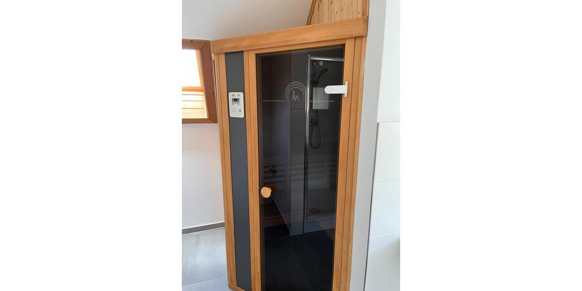 Dachgeschoßwohnung Zeitz - 2 Zimmer, 75 m&sup2;, 831&euro; | Angebot:24640630