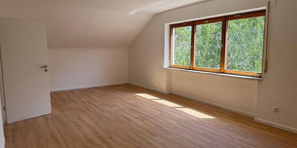 Etagenwohnung Maintal Bischofsheim - 3 Zimmer, 83 m&sup2;, 1.065&euro; | Angebot:26740642