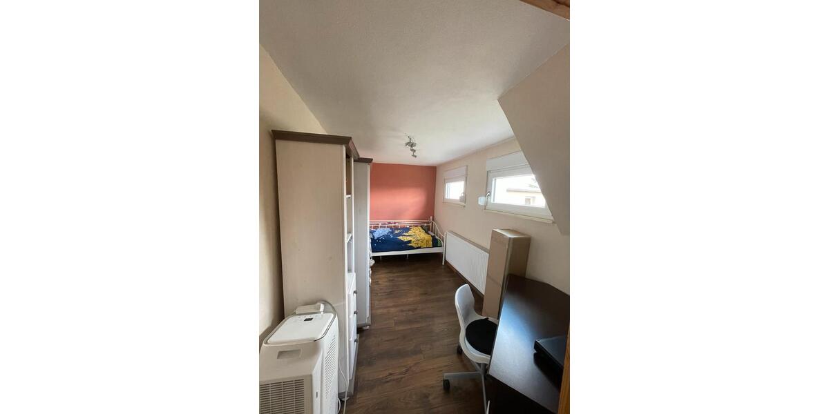 Gemütliches Reihenendhaus in ruhiger Lage - für Paarekl. Familie 3 zimmer