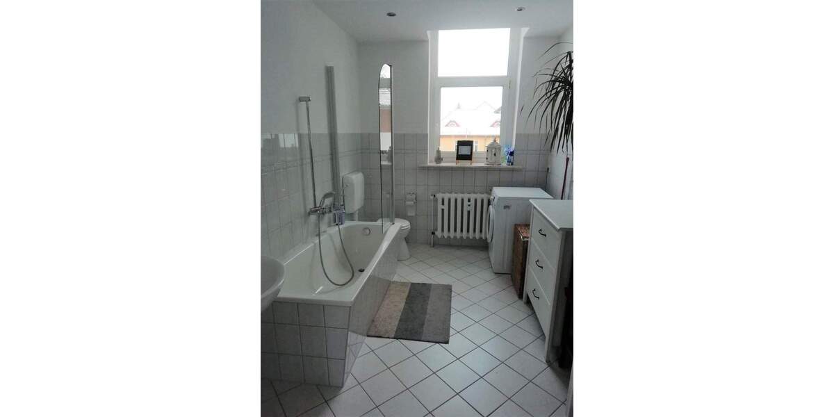 Etagenwohnung Eisenberg - 2 Zimmer, 51 m&sup2;, 305&euro; | Angebot:26629678