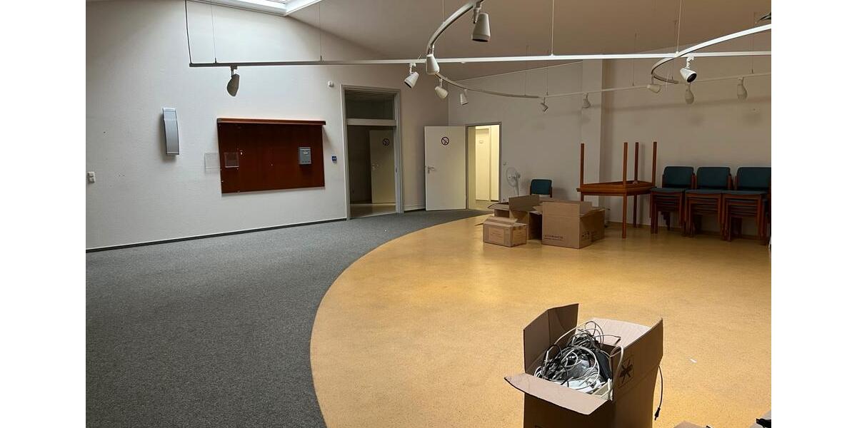 Gewerbeobjekt Hoisdorf - 8&euro; | Angebot:25286180