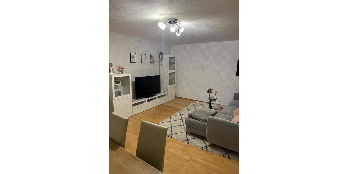 Etagenwohnung Eppelheim - 2 Zimmer, 70 m&sup2;, 900&euro; | Angebot:24733532