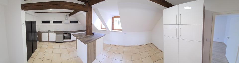 Dachgeschoßwohnung Uffenheim - 5 Zimmer, 165 m&sup2;, 1.815&euro; | Angebot:25812838