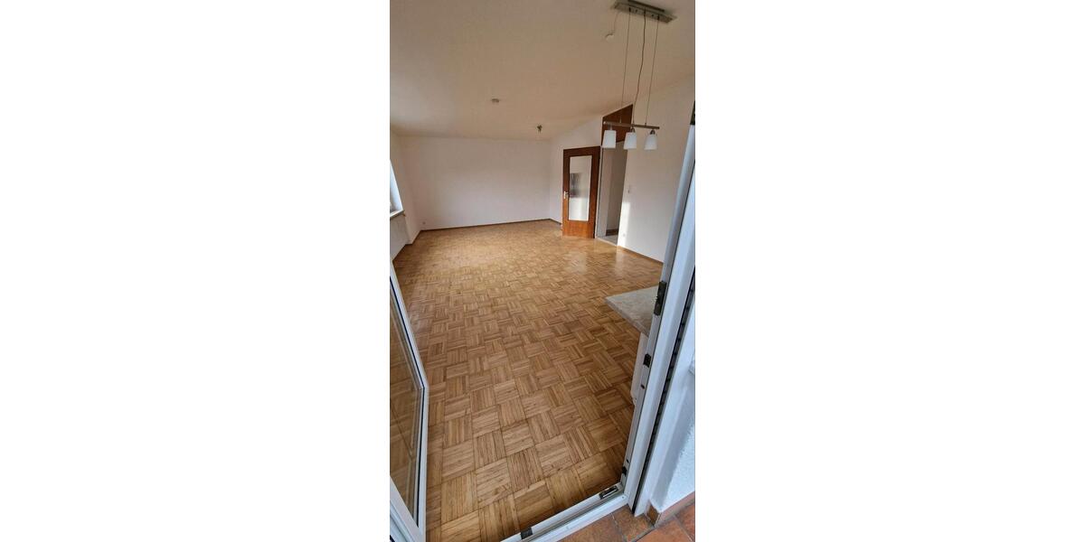 Etagenwohnung Ebermannstadt - 4 Zimmer, 108 m&sup2;, 880&euro; | Angebot:24983213