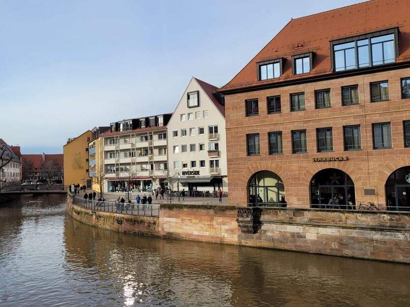 * HOCHWERTIG WOHNEN IN DER CITY * Premium 4 Zi-Whg. mit SÜDBALKON + PEGNITZBLICK * 4 zimmer