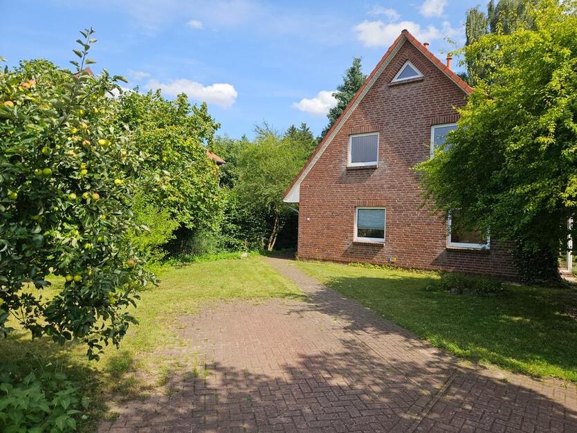 Haus mit großem Garten und Waldblick Familienfreundliches Wohnen in bester Lage