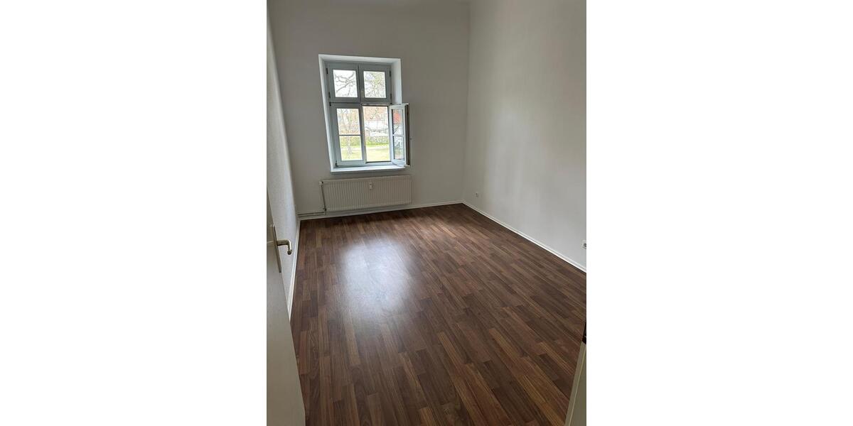 Etagenwohnung Pinnow - 2 Zimmer, 53 m&sup2;, 390&euro; | Angebot:20216135
