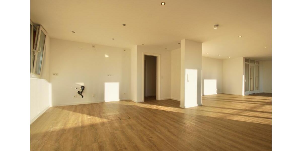 Einfamilienhaus Köln Mülheim - 3 Zimmer, 142 m&sup2;, 2.700&euro; | Angebot:24570740