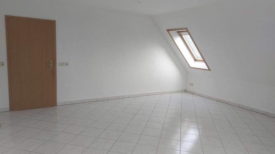 Dachgeschoßwohnung Pockau-Lengefeld Lengefeld - 2 Zimmer, 84 m&sup2;, 461&euro; | Angebot:24380402