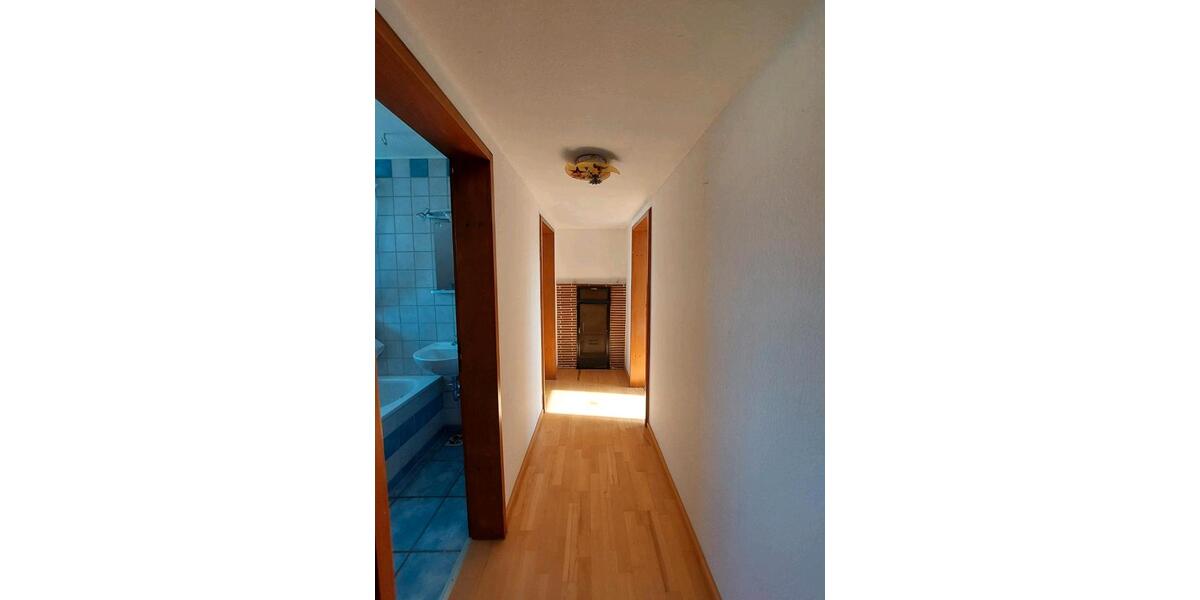 Dachgeschoßwohnung Gottenheim - 2 Zimmer, 45 m&sup2;, 520&euro; | Angebot:26613946